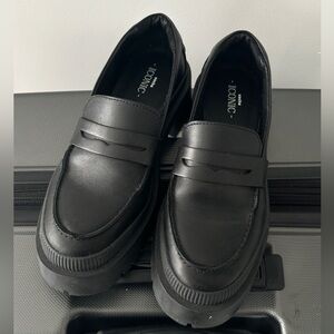 EUC Black Leather Chunky Platform Loafers